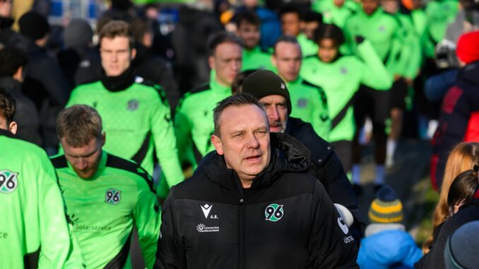 Der neue Trainer André Breitenreiter reist mit Hannover 96 ins Trainingslager in die Türkei. 