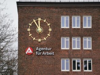 Die Agentur für Arbeit in Hamburg meldet einen Rückgang der Arbeitslosigkeit.