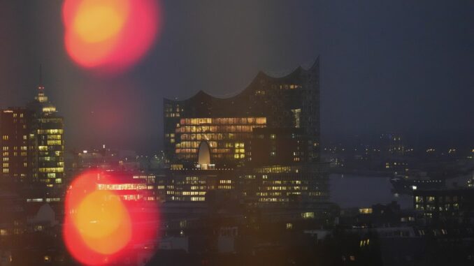 Die Elbphilharmonie bekommt für sieben Tage eine Pop-Up-Bar. (Archivbild)