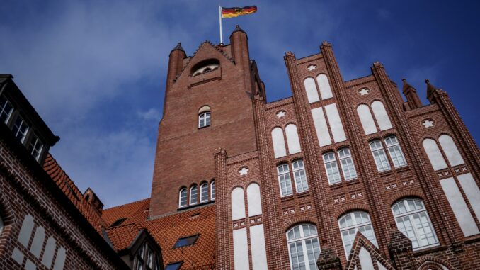 In der Marineschule Mürwik soll das zentrale Gedenken für die Opfer des Nationalsozialismus stattfinden. (Archivfoto)