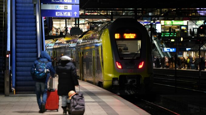 Im Februar kommt es in Norddeutschland wegen Bauarbeiten zu Einschränkungen im Fahrplan der Deutschen Bahn. (Archivfoto)