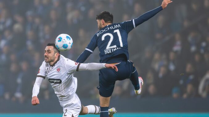 Die Zuschauer im Ruhrstadion sahen Abstiegskampf pur.