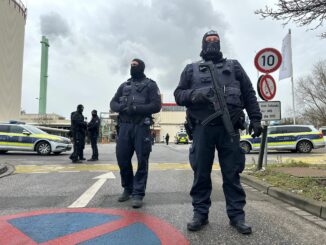 Bundespolizei und Zoll haben in der Müllverbrennungsanlage in Billbrook tonnenweise beschlagnahmtes Kokain vernichtet.