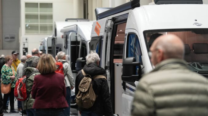 Viele Besucher kamen am ersten Tag auf die Messe «Reisen& Caravaning».