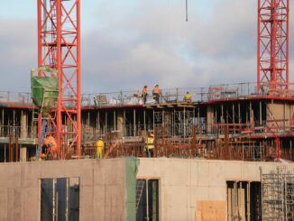 Die freien Immobilien- und Wohnungsunternehmen haben Zahlen zum Wohnungsbau im Norden vorgelegt und dabei einmal mehr ein düsteres Bild gezeichnet. (Archivbild)