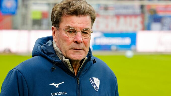 Der VfL Bochum will Trainer Dieter Hecking über die laufende Saison hinaus halten.