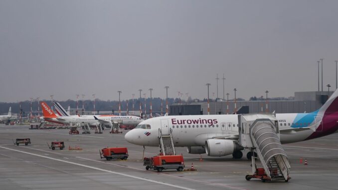 Die Gesellschaft Eurowings fliegt jetzt zweimal pro Woche von Hamburg nach Tel Aviv.