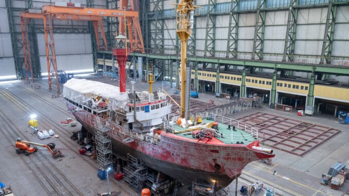 Die Arbeiten am historischen Feuerschiff «Elbe 1» laufen in Stralsund auf Hochtouren.