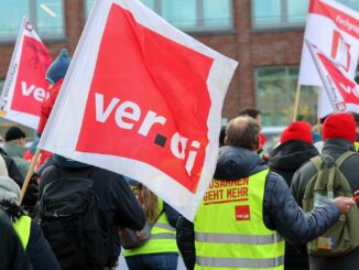 Die Gewerkschaft Verdi hat im Tarifkonflikt für den öffentlichen Dienst von Bund und Kommunen für Donnerstag in Hamburg zu einem zentralen Warnstreiktag aufgerufen. (Archivbild)