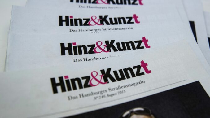 Optional kann den Verkäuferinnen und Verkäufern von «Hinz&Kunzt» auch Trinkgeld gegeben werden. (Symbolbild)