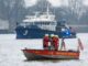 Mehr als 100 professionelle Einsatzkräfte nehmen an einer Rettungsübung im Hamburger Hafen teil.