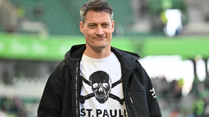 Vor wichtigem Spiel im Abstiegskampf: FC St. Paulis Trainer Alexander Blessin.  