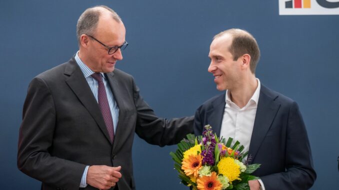 CDU-Spitzenkandidat Dennis Thering will in Hamburg mitregieren und sagt: «Jetzt liegt der Ball bei der SPD.»