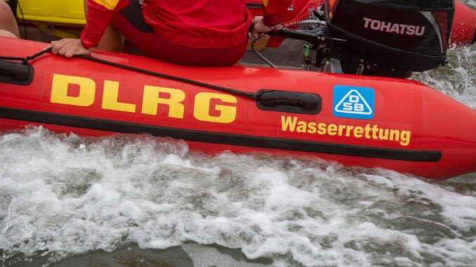 Immer wieder ertrinken Menschen in den Gewässern Schleswig-Holsteins. (Archivfoto)