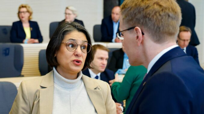 SPD-Landeschefin Serpil Midyatli wirft Ministerpräsident Daniel Günther (CDU) einen Schlingerkurs bei der Schuldenbremse vor. (Archivbild)