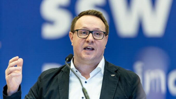 Dirschauer will auf einem außerordentlichen Parteitag im April sein Amt als Parteichef abgeben. (Archivbild)