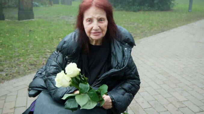 Die im Alter von 97 Jahren gestorbene Holocaust-Überlebende Peggy Parnass wird am Dienstag auf dem jüdischen Friedhof in Hamburg-Ohlsdorf beigesetzt. (Archivbild)